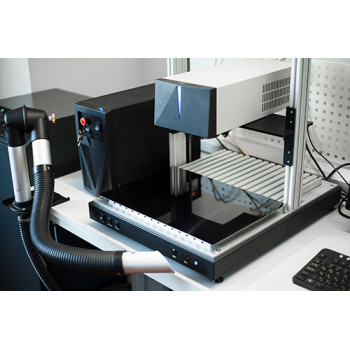 Волоконный станок SharpMark Fiber PRO